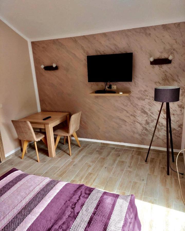Studio Elena Tivat Kültér fotó