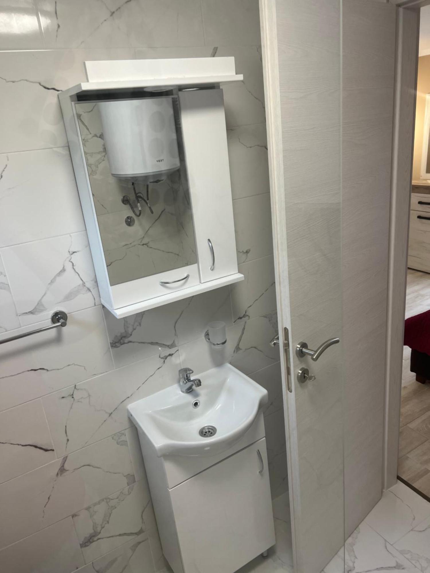 Studio Elena Tivat Kültér fotó